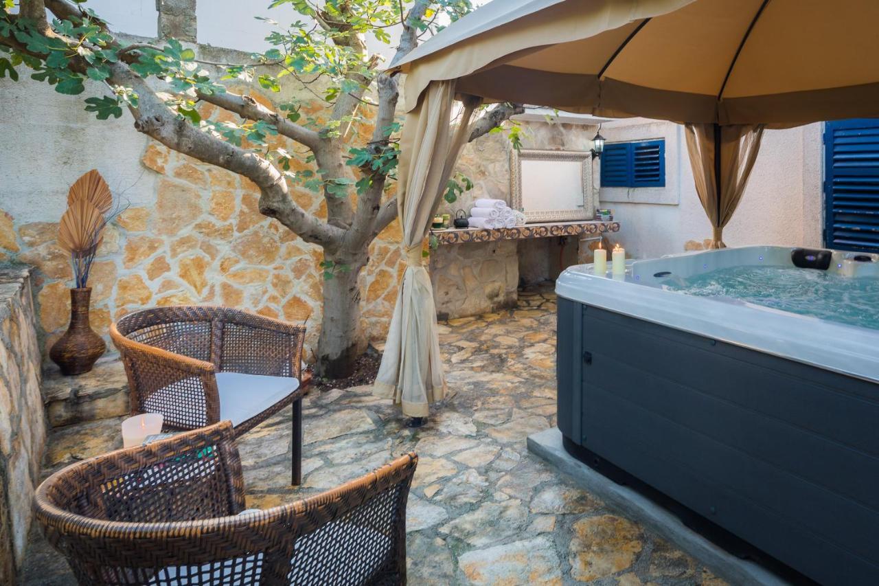 Villa Em Trogir Exteriér fotografie