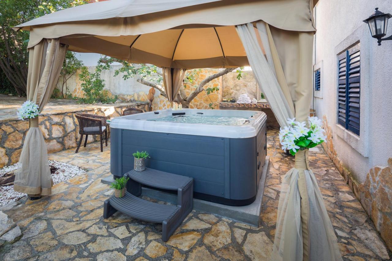 Villa Em Trogir Exteriér fotografie